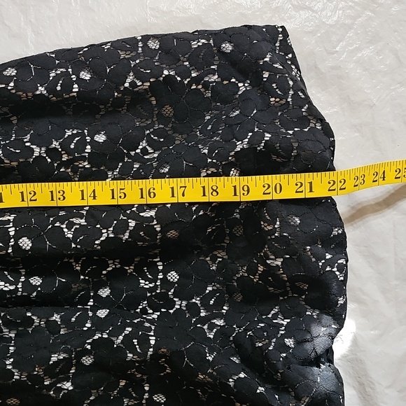 babyGap Girl Sz 5 Black Lace Like Material Over Light Fabric Bubble Dress w/Bow - Picture 14 of 15